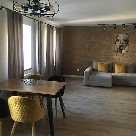 Дворівневі Апартаменти На Площі Ринок Λβιβ Εξωτερικό φωτογραφία